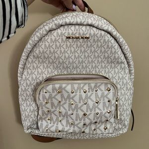 Michael Kors backpack/wallet vanilla set